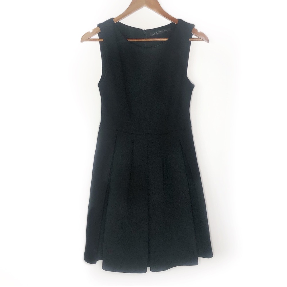 Zara Woman Sleeveless Pleated Black Midi Dress | S